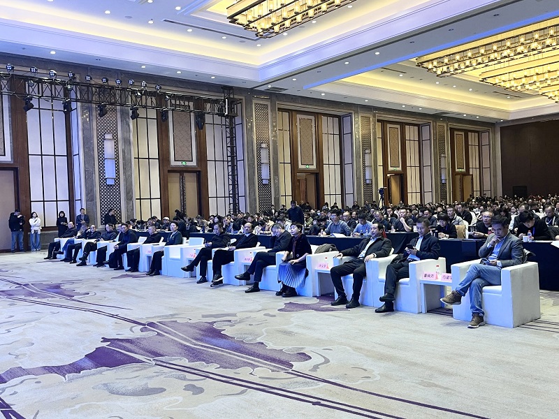 中教数媒 | 5000人工智能赋能基础教育高质量发展研讨会在泰安圆满落幕